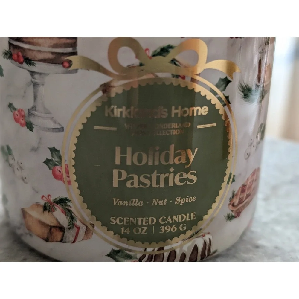 Kirkland Holiday Pastries Vanilla Spice 3-Wick Christmas Holiday Candle New